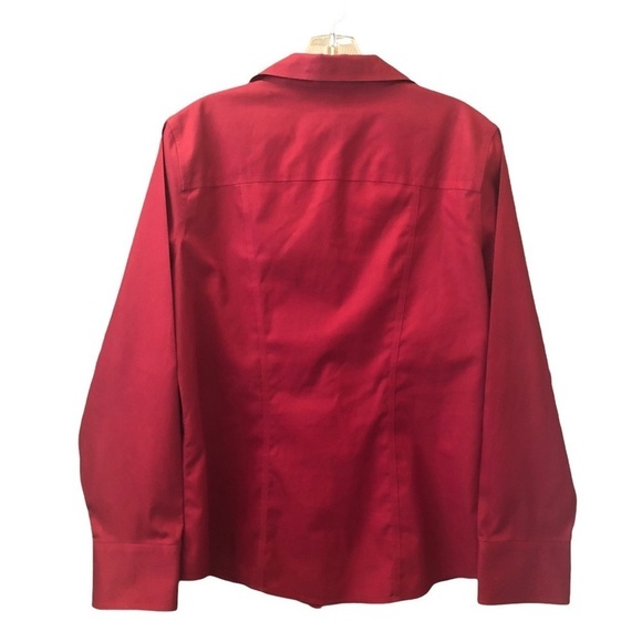 CHICO’S / no iron/ size 1/ button down/ red / Long sleeve - Picture 2 of 10